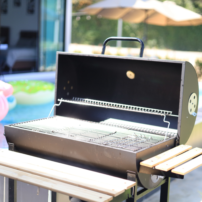 โซนปิ้งย่าง BBQ ปันนันฮิลล์ พูลวิลล่านครนายก